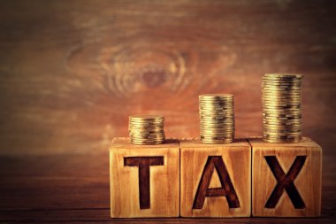 Word vergi yığılmış paralar ile 