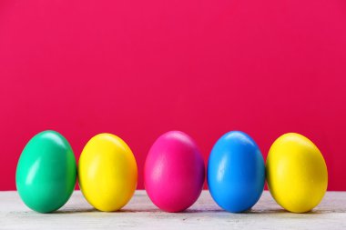 Renkli Paskalya yumurtaları
