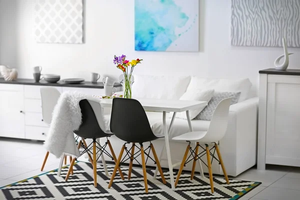 Schönes komfortables modernes Interieur — Stockfoto