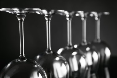 boş şarap bardakları 