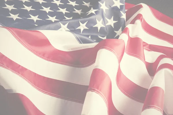 Amerikanische Flagge schwenken — Stockfoto