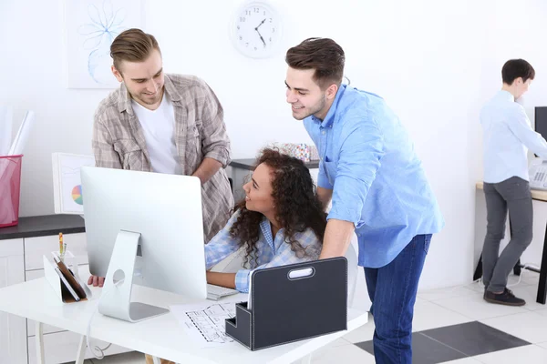 Moderna Och Eleganta Ingenjörer Office — Stockfoto