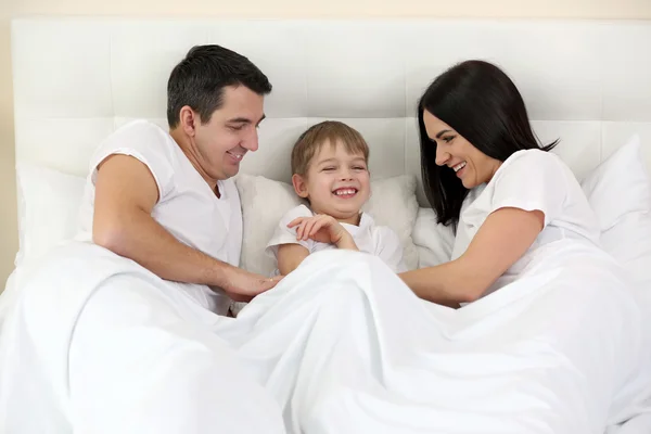 Portrait of happy family — Stock Photo, Image