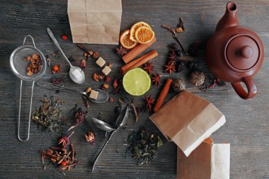 Anlayışı farklı yaprak çay hazırlama