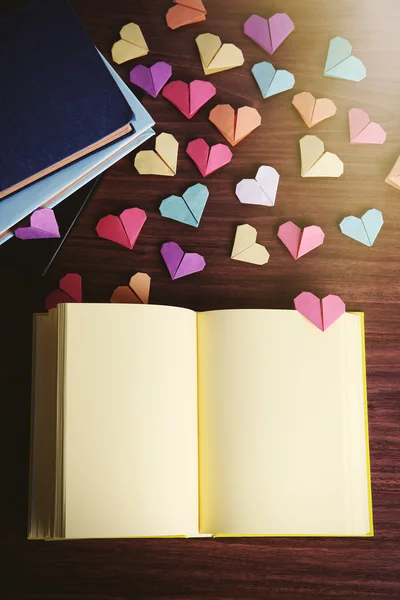 Heart bookmarks for book — Stock Photo, Image