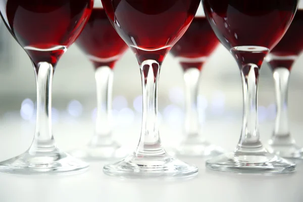 Келихи червоного вина — стокове фото