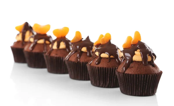 Leckere Cupcakes mit Mandarine und Schokolade — Stockfoto