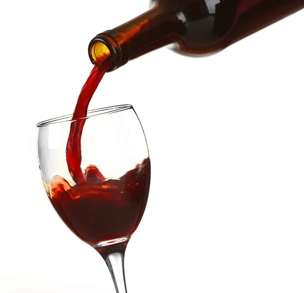 Červené víno ve skle, izolované na bílém — Stock fotografie