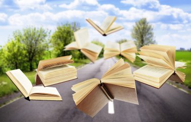 Uçan kitap açık 