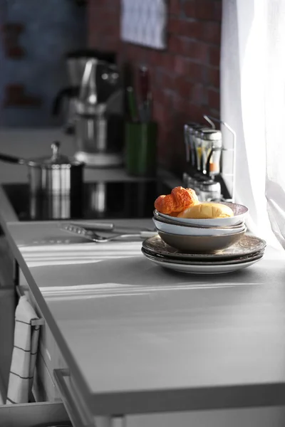현대 식탁 — 스톡 사진