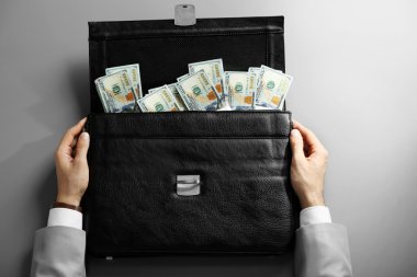 işadamı holding kısa vaka