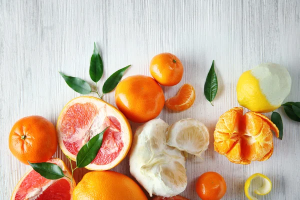 Fresh citrus fruits on a white background — Stock Photo, Image