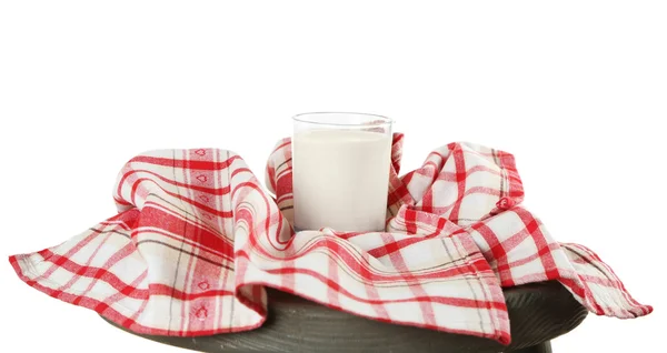 杯牛奶用餐巾 — 图库照片