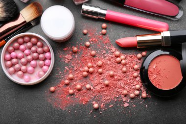 Dekoratif kozmetik ve aksesuarları 