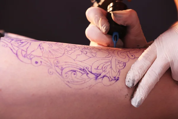 Process för tatuering — Stockfoto