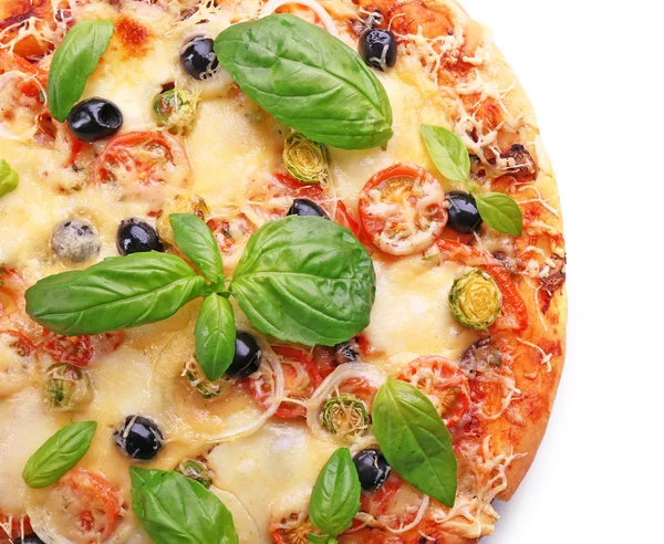 Смачна свіжа піца ізольована на білому — стокове фото