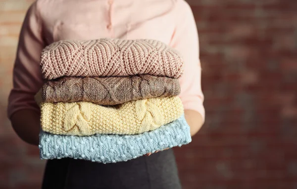 Stapel gebreide kleding — Stockfoto