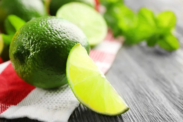 Fresh lime closeup — Stock Photo, Image