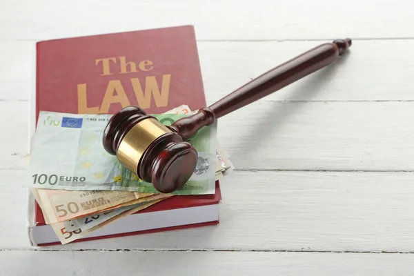 Gavel with book and money — Stock Photo, Image