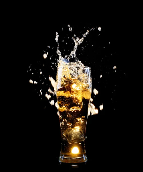 Big glass of fresh beer on dark background — Stock Photo, Image