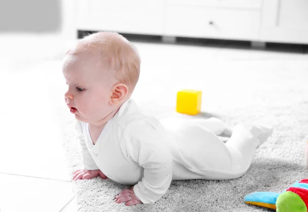 Bebé jugando — Foto de Stock