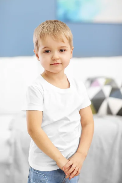 Retrato de menino bonito — Fotografia de Stock