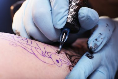 Dövme yapma süreci 