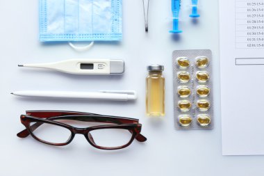 Doktor tablo ilaçlar ile 