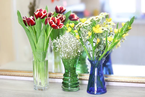 Bouquets di fiori freschi, primo piano — Foto Stock