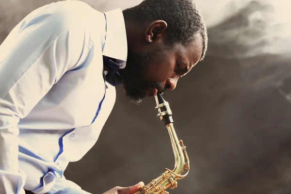 Músico de jazz afroamericano — Foto de Stock