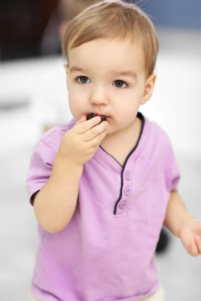 Portret van een leuke jongen — Stockfoto