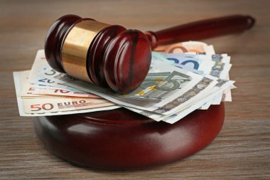 Euro ile hukuk tokmak