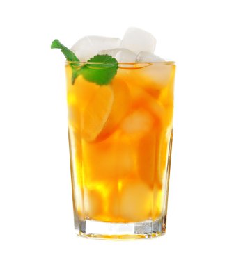 Beyaz izole limonlu buzlu çay bardak