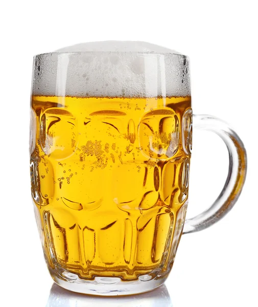 Becher helles Bier, isoliert auf weißem Grund — Stockfoto