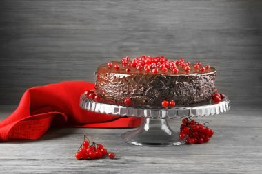 kızılcık ile çikolatalı kek 
