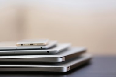 Yığın, elektronik cihazların 