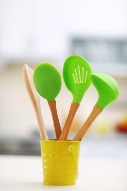 Ahşap mutfak aletleri.