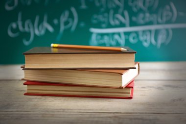 Kalem ile kaç kitap