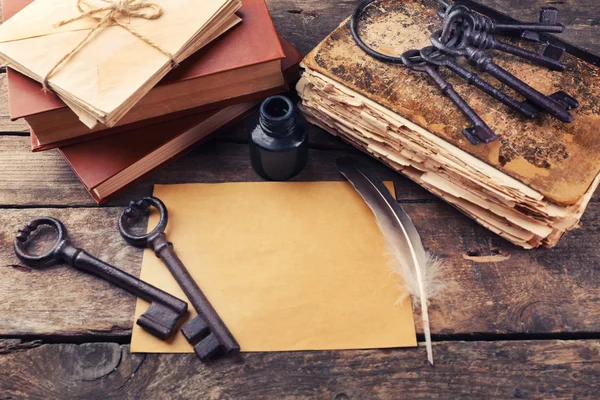 Composición vintage de libros antiguos — Foto de Stock