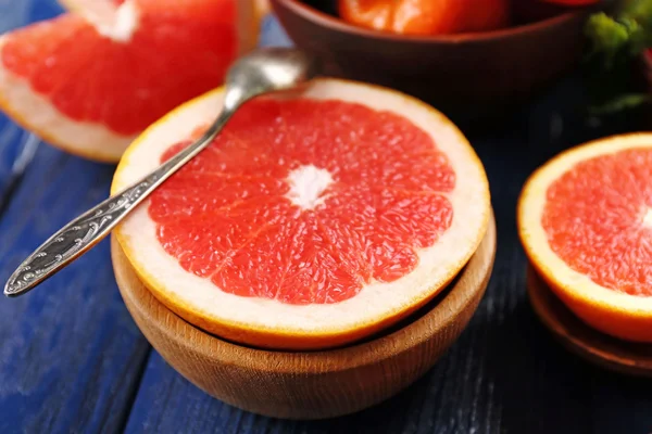 Composição suculenta de frutas tropicais, close-up — Fotografia de Stock