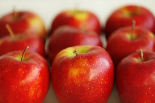 Manzanas rojas maduras, primer plano — Foto de Stock