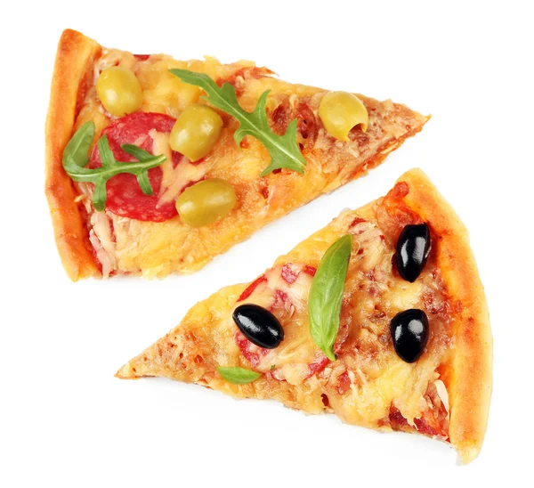 Segmenten van vers gebakken pizza — Stockfoto