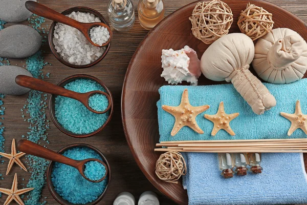 Spa composition on wooden table — Stock Photo, Image
