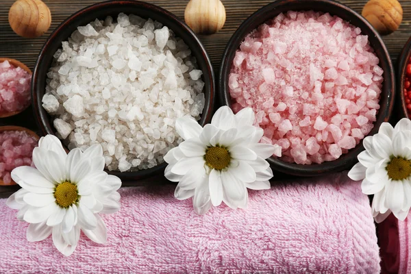 Spa composition on wooden table — Stock Photo, Image