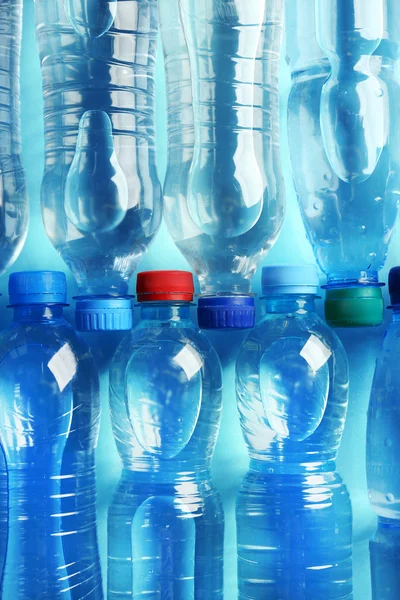 Czysta woda butelkowana — Zdjęcie stockowe