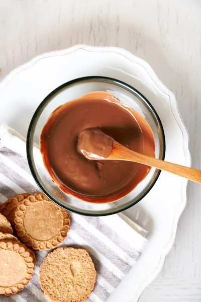 Chocolat fondu sur bol en verre — Photo