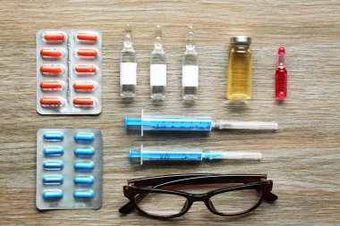 Doktor tablo ilaçlar ile 