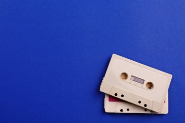 Mavi eski ses kasetleri 