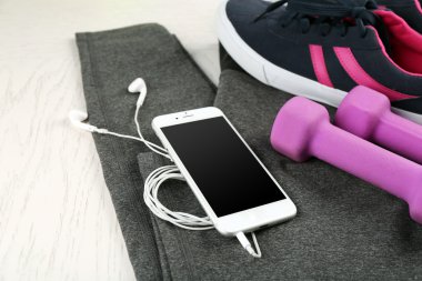 Spor giyim ve malzemeleri 