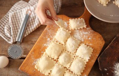 Mantı pişirme işlemi 